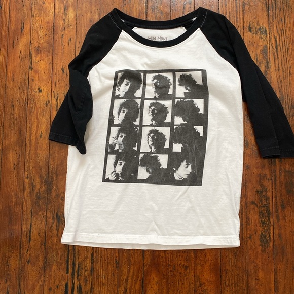 Bob Dylan Band T-Shirt. Size Small. 100% cotton. - Picture 1 of 4
